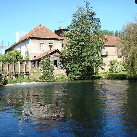 Le Moulin De Fillievres Acomodação com café da manhã Exterior foto